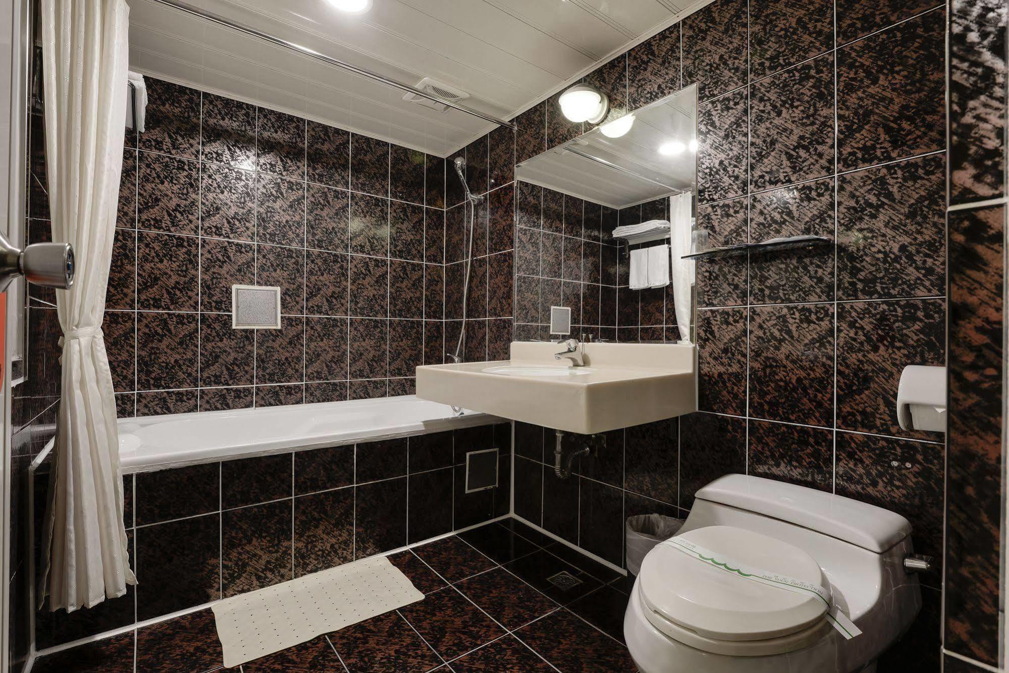Kaja Hotel Kaohsiung Zewnętrze zdjęcie