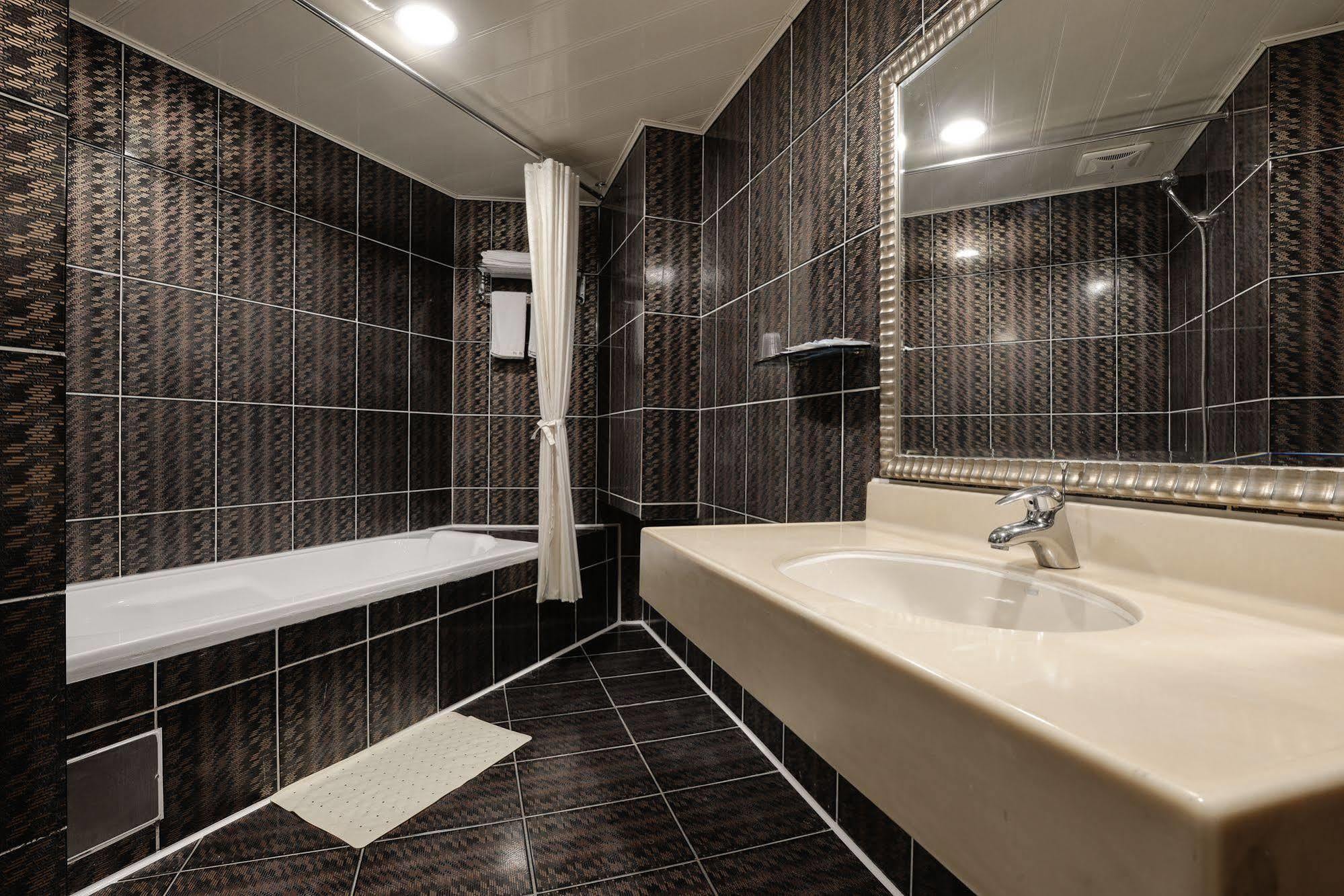 Kaja Hotel Kaohsiung Zewnętrze zdjęcie